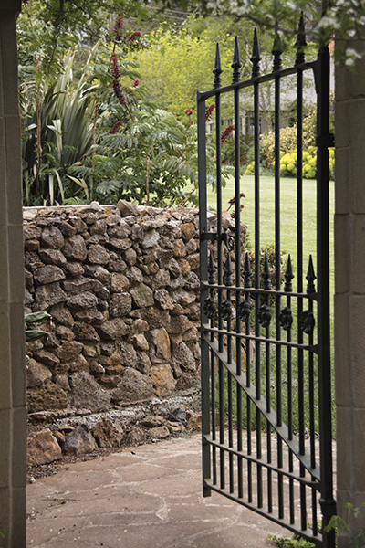 Signs You Need to Replace Your Gate
